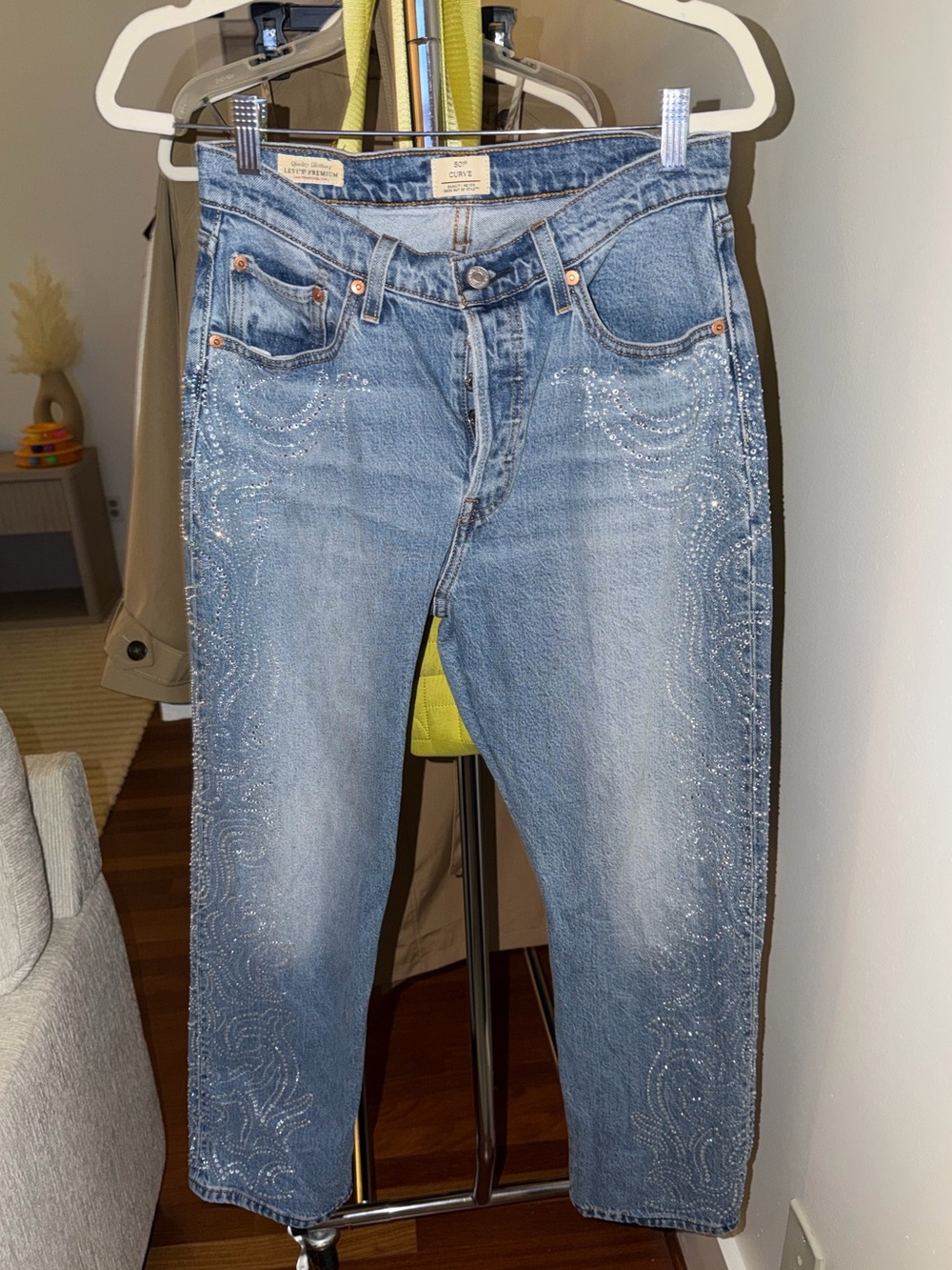 501® Curve Embellished High Waist Straight Leg Jeans - Picture 4 of 8